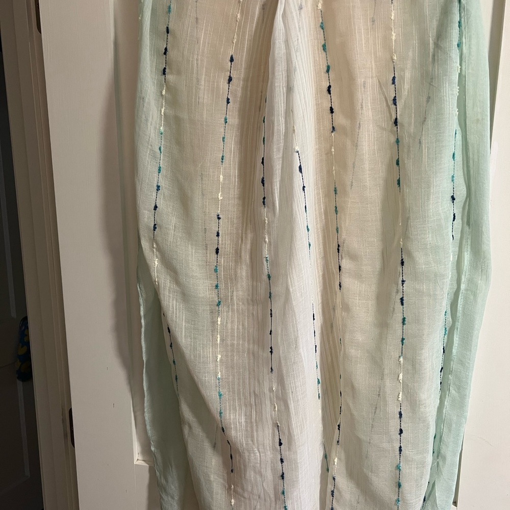 Women’s vintage scarf /Shawl. - Picture 5 of 6